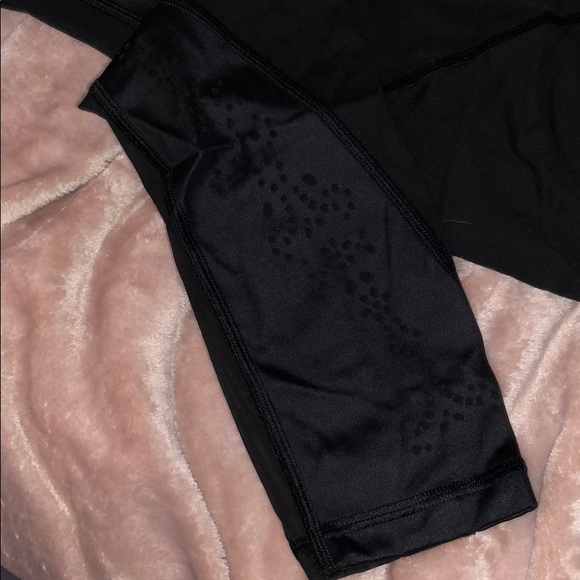 🖤 VS mesh and cutout detailed leggings - Picture 2 of 4